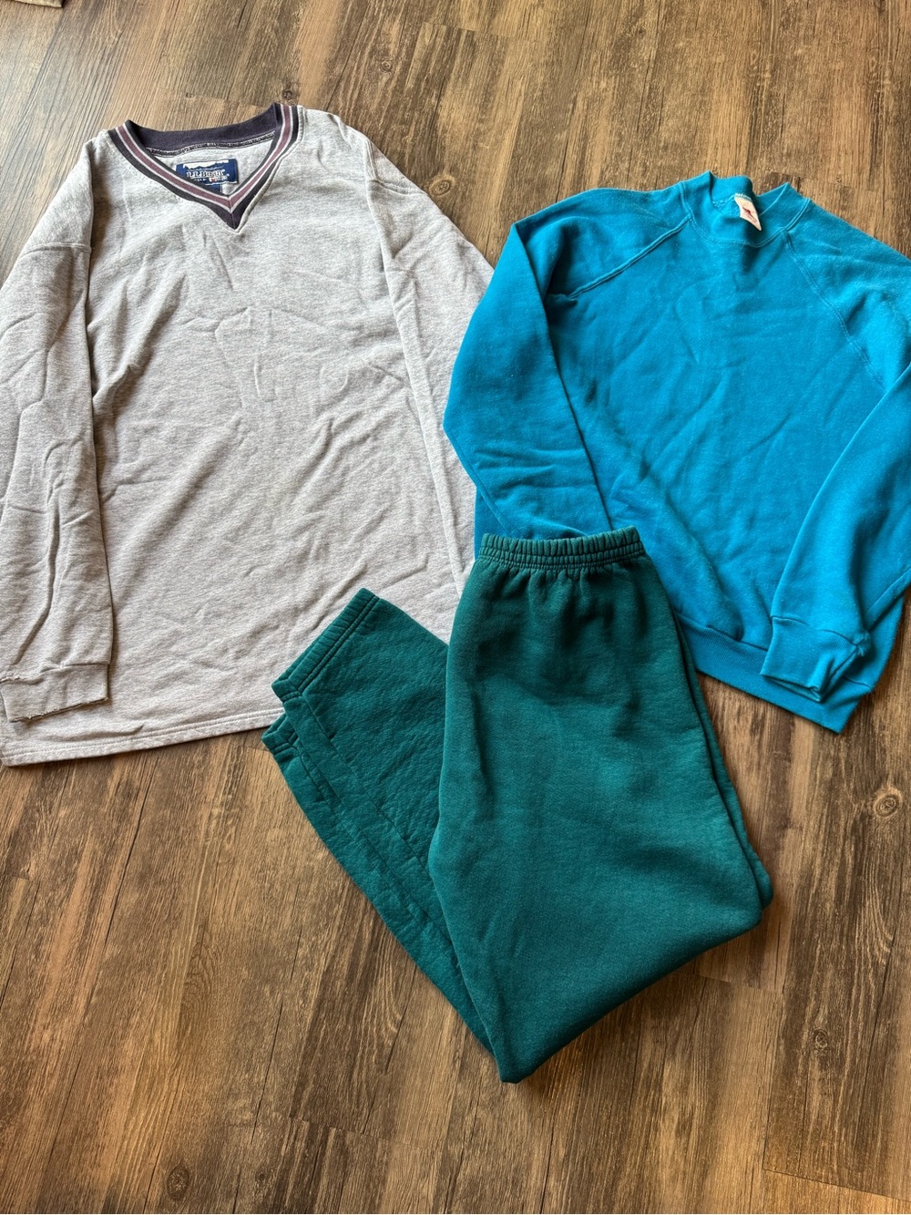 Sweatshirt & Sweatpants Bundle (1 Russell Athletic, LL Bean, Fruit of the Loom